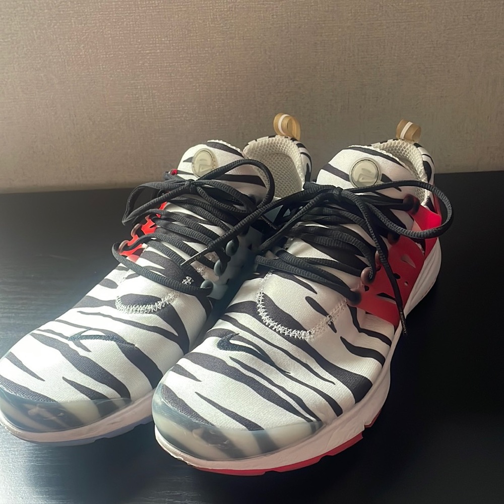 Nike Air presto South Korea.